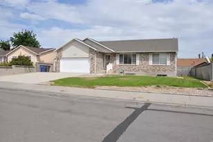 2322 W 4260 S, Taylorsville, UT 84129 - Photo 2