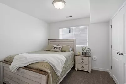 3813 W 910 S, Syracuse, UT 84075 - Photo 32