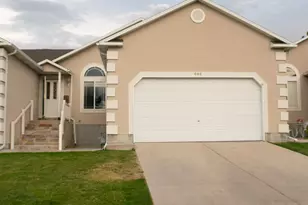 686 Greystone Way, Tooele, UT 84074 - Photo 2