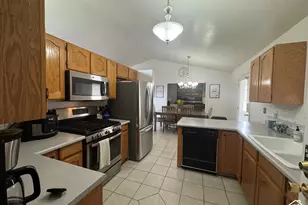 686 Greystone Way, Tooele, UT 84074 - Photo 12