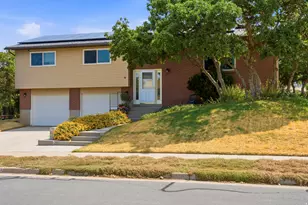 3059 N 2350 E, Layton, UT 84040 - Photo 28