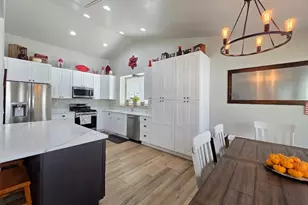 2002 S Chelemes Way E, Clearfield, UT 84015 - Photo 8