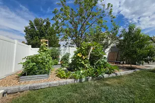 2002 S Chelemes Way E, Clearfield, UT 84015 - Photo 30