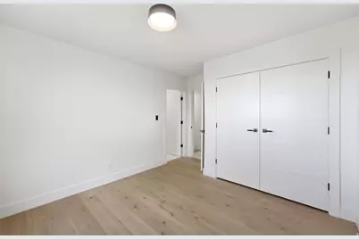 2144 S Lakeline Dr E, Salt Lake City, UT 84109 - Photo 36