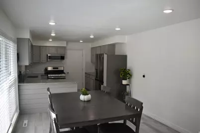 330 N 725 W, Orem, UT 84057 - Photo 10