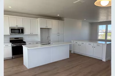 7061 W South Jordan Pkwy S #389, South Jordan, UT 84009 - Photo 2