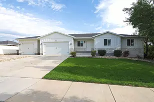 5852 W Herriman Main St S, Herriman, UT 84096 - Photo 2