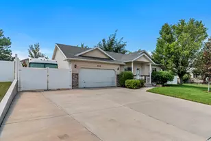 8718 S 5170 W, West Jordan, UT 84081 - Photo 2