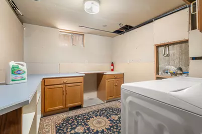 196 W 6th Ave, Midvale, UT 84047 - Photo 18