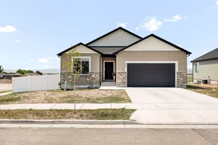 735 N 300 W, Smithfield, UT 84335 - Photo 1