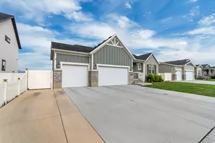8061 S Oakridge Park Dr, West Jordan, UT 84081 - Photo 1