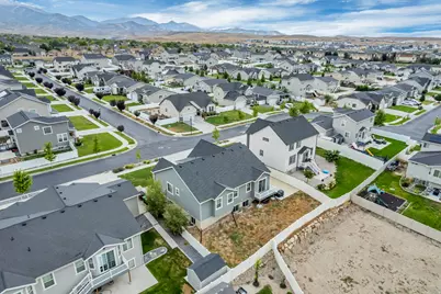 8061 S Oakridge Dr, West Jordan, UT 84081 - Photo 44
