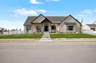 923 E Shilow Rd, Erda, UT 84074 - Photo 2