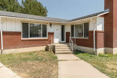 1058 W 4550 S, Riverdale, UT 84405 - Photo 4
