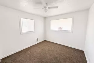 3327 S Jefferson E, Ogden, UT 84403 - Photo 12