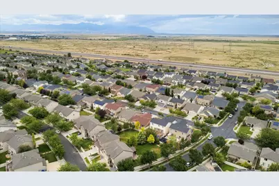 998 N Cambria Dr W, North Salt Lake, UT 84054 - Photo 38