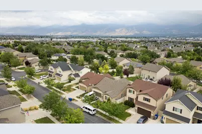 998 N Cambria Dr W, North Salt Lake, UT 84054 - Photo 36