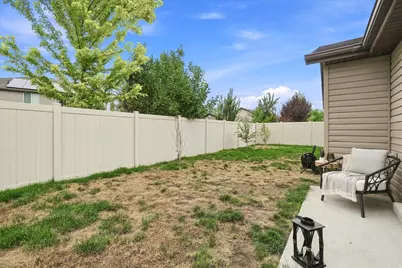 998 N Cambria Dr W, North Salt Lake, UT 84054 - Photo 26