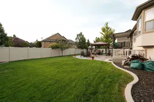 1806 S 3525 W Cir W, Syracuse, UT 84075 - Photo 12