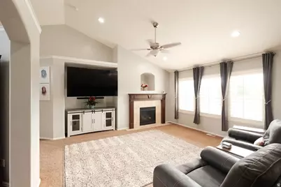 1806 S 3525 W Cir W, Syracuse, UT 84075 - Photo 20