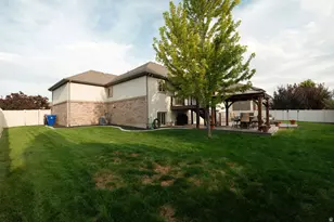 1806 S 3525 W Cir W, Syracuse, UT 84075 - Photo 6