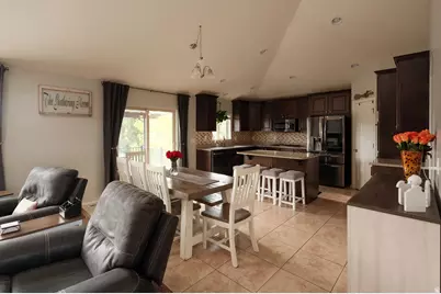 1806 S 3525 W Cir W, Syracuse, UT 84075 - Photo 30