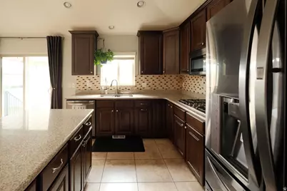1806 S 3525 W Cir W, Syracuse, UT 84075 - Photo 24