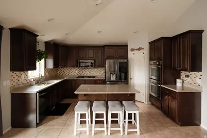 1806 S 3525 W Cir W, Syracuse, UT 84075 - Photo 22