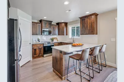 81 W 860 N, Santaquin, UT 84655 - Photo 6