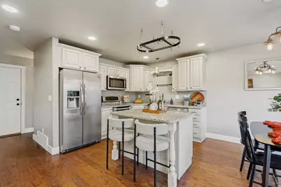 2088 S Orchard Dr, Bountiful, UT 84010 - Photo 4