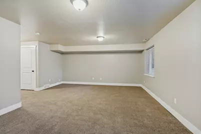 2088 S Orchard Dr, Bountiful, UT 84010 - Photo 24