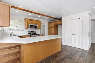 2909 W 9755 S, South Jordan, UT 84095 - Photo 12