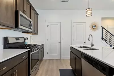 11764 S Leander Dr W, South Jordan, UT 84009 - Photo 8