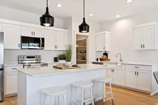 2066 W 1550 S, West Haven, UT 84401 - Photo 2