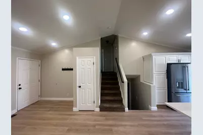 898 W 1025 N, Clinton, UT 84015 - Photo 16