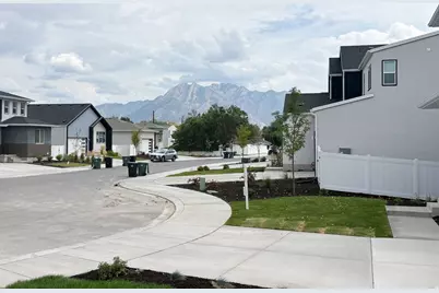 233 W Waterstone Cir #7, Murray, UT 84107 - Photo 2