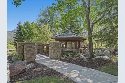 1731 E Longbranch Dr, Draper, UT 84020 - Photo 46