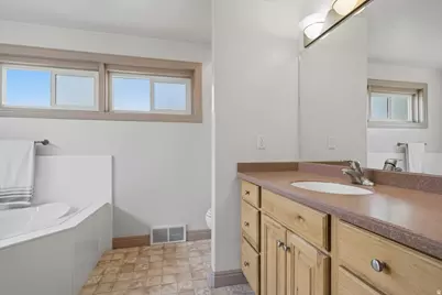 4895 Ben Lomond Ave, South Ogden, UT 84403 - Photo 24