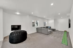 686 Wellington Dr, Kaysville, UT 84037 - Photo 40