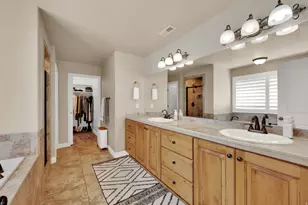 686 Wellington Dr, Kaysville, UT 84037 - Photo 28
