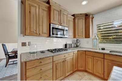 686 Wellington Dr, Kaysville, UT 84037 - Photo 18
