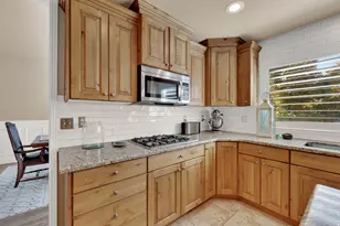 686 Wellington Dr, Kaysville, UT 84037 - Photo 18