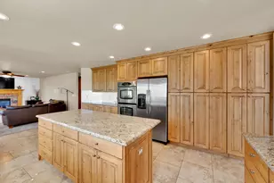 686 Wellington Dr, Kaysville, UT 84037 - Photo 20