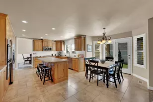 686 Wellington Dr, Kaysville, UT 84037 - Photo 16