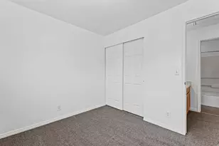 8807 S Foxtail Way, West Jordan, UT 84088 - Photo 16
