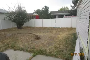 5505 S Obsidian Way W, Kearns, UT 84118 - Photo 14