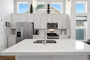 12172 S Autumn Day Ln, Herriman, UT 84096 - Photo 6
