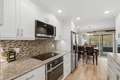 130 W Pheasantbrook Dr, Centerville, UT 84014 - Photo 4