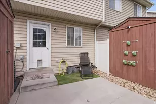 1065 Eastgate Dr, Provo, UT 84606 - Photo 12