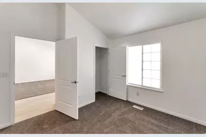 201 W 1160 N #4, Tooele, UT 84074 - Photo 18